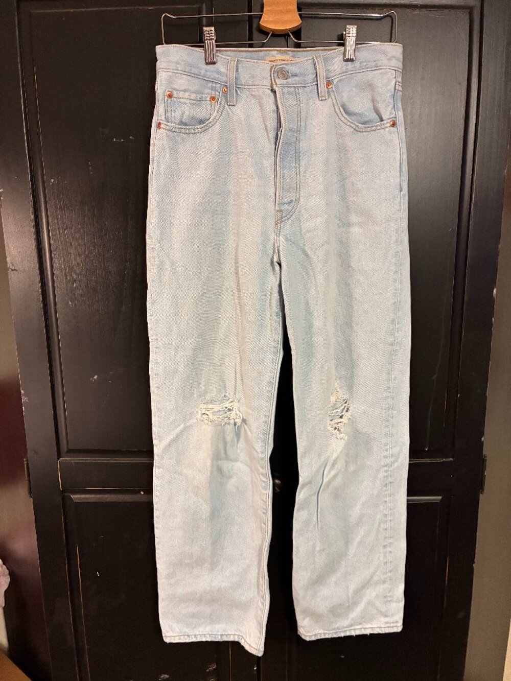 Levi’s Premium Ribcage Straight Ankle Jeans Women’s 29 Button Fly Light Wash